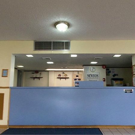 Americas Best Value Inn Newton Extérieur photo