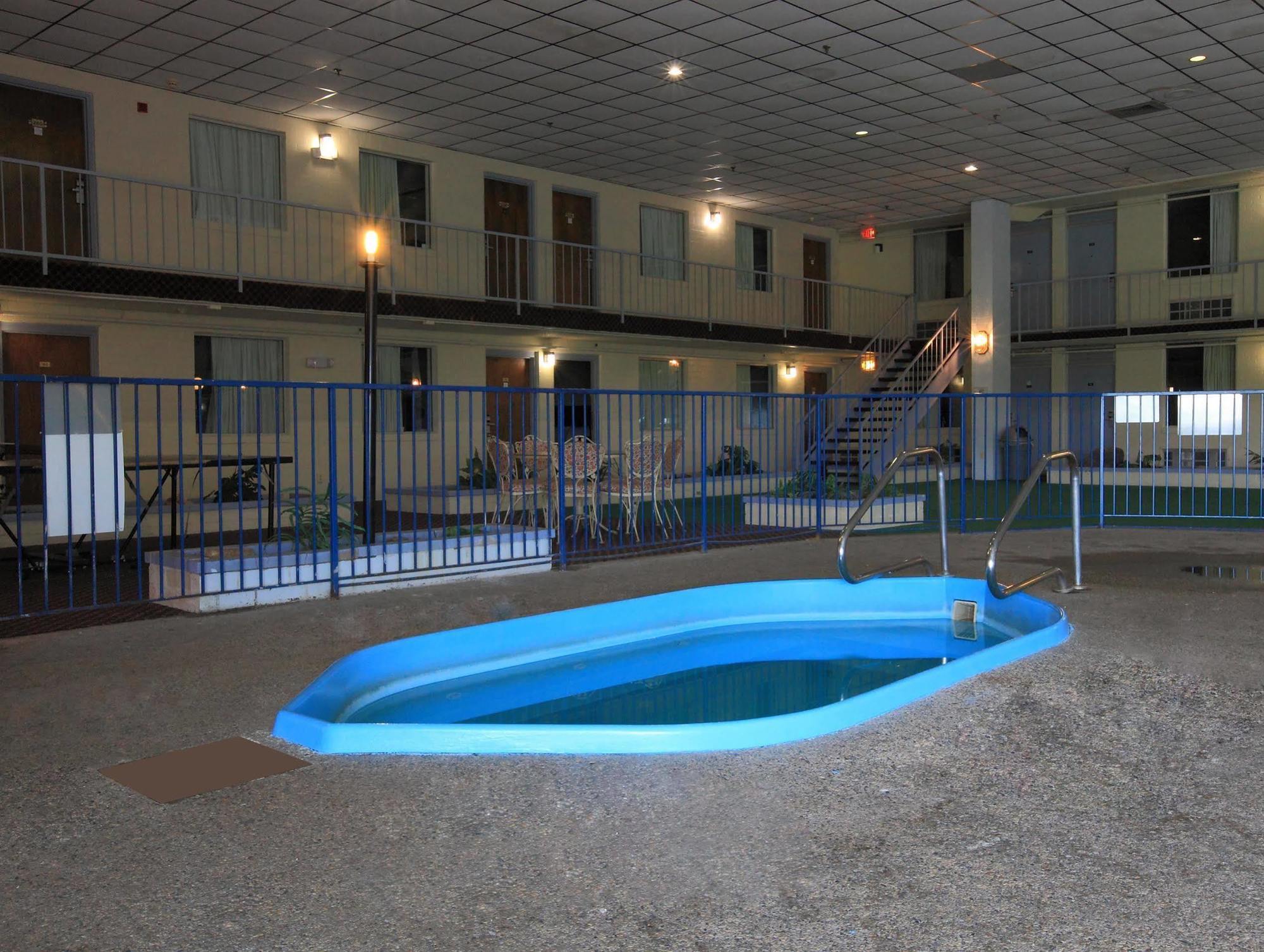 Americas Best Value Inn Newton Extérieur photo