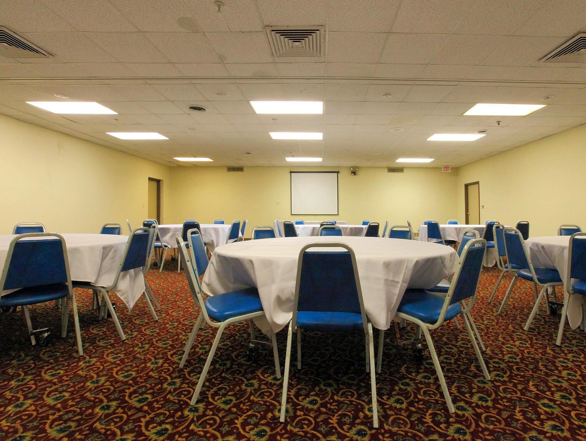 Americas Best Value Inn Newton Extérieur photo